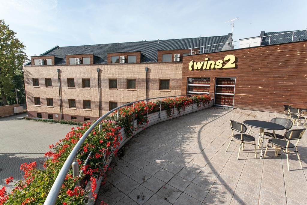 Hotel Twins II วอร์ซอ ภายนอก รูปภาพ